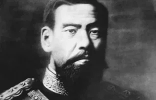 emperor-meiji-portrait.webp
