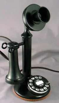 OldPhone.webp OldPhone.webp