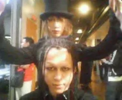 zero and karyu so confusing.webp