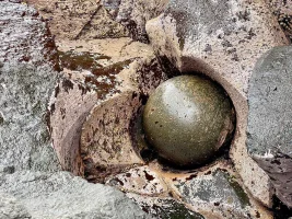 kannonhama-pothole.webp