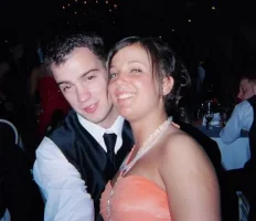prom2-1.webp