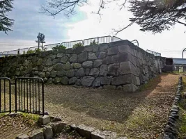 yodo-castle-05.webp