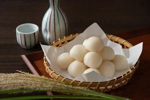 tsukimi-dango-susuki.webp