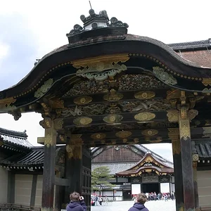 Gate to Nijyo-jyo