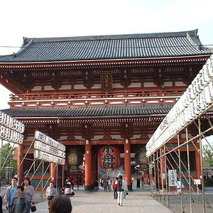 Asakusa_Temple_2