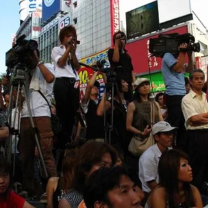 ganguro camera men