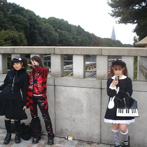 girls at harajuku