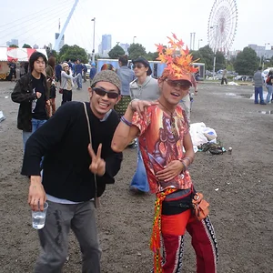 2 friends at nagisha open air party in tokyo