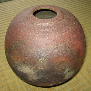 "Sanpouyaki" flower vase