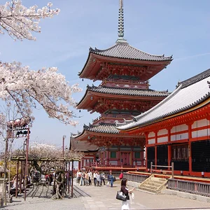Pagoda Kiyomizudera temple