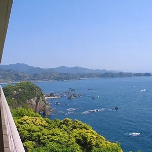 view1.jpg
