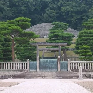 tomb.jpg