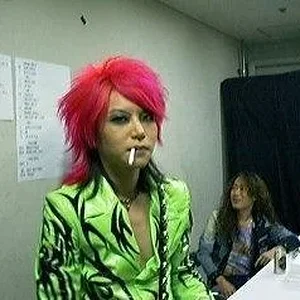 hide017.jpg