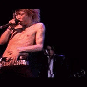 NINNILLEKYOUHHH.gif