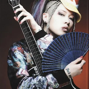 glare7miyavi1.jpg
