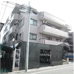 kamatahigashipic.jpg