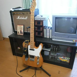 tele w amp.JPG
