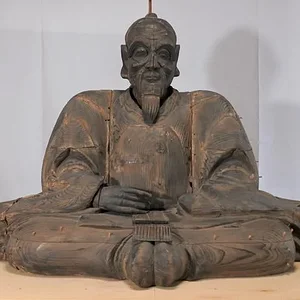 hideyoshi-statue.jpg