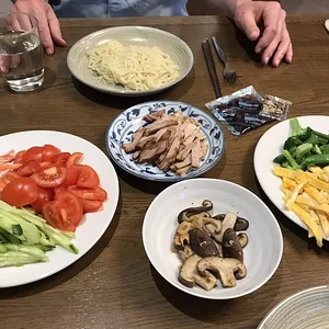 hiyashi chuka.jpg