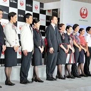 new-jal-uniforms.jpg