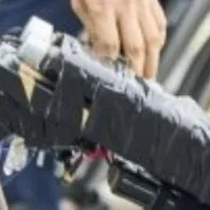 手製の銃.jpg