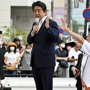 abe-shinzo.jpg