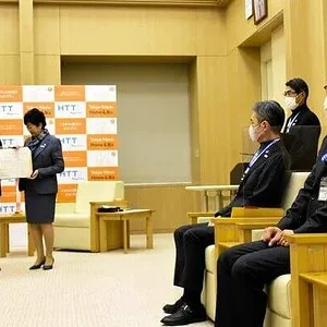 koike-turtleneck.jpg