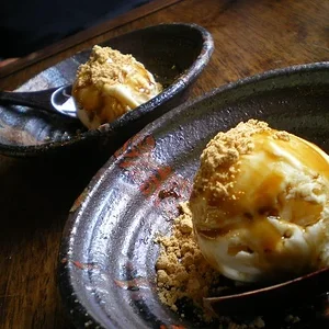 Akane - Ice with Kinako-Powder