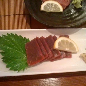 Kujira sashimi