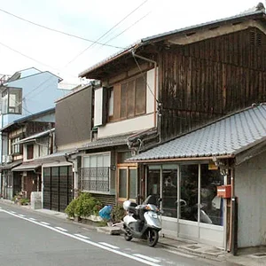 kyoto-empty-home.jpg