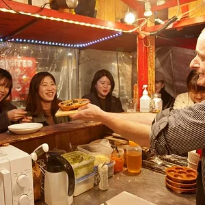 231012140509-08-fukuoka-japan-yatai-street-food.jpg