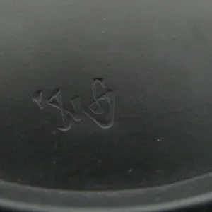 A4524_Close up signature.jpg