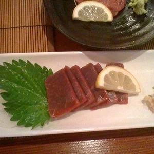 kujira_sashimi.jpg