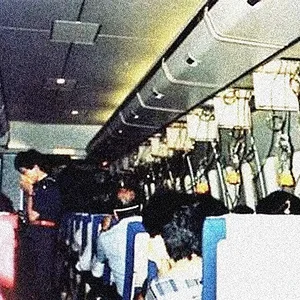 jal123-04.jpg