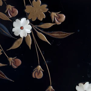 A4194_Closeup of Ivory flower with pink centre.webp