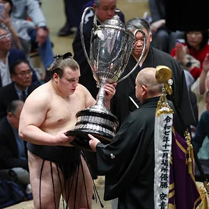 25int-japan-gender-pmhg-superJumbo.jpg