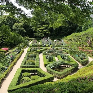 Kyu-Furukawa Gardens