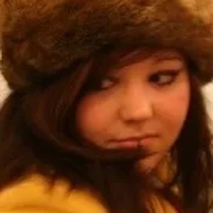 i luv this fur cap - fooling around in a mall