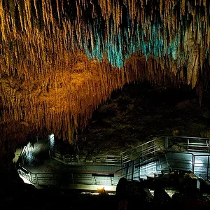 Gyokusendo Cave