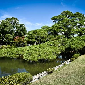 Kenroku-en