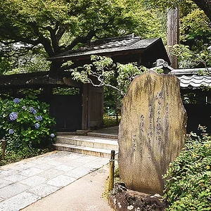 Tokeiji Temple