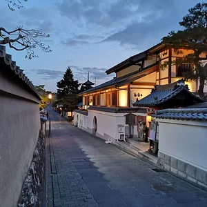 Higashiyama