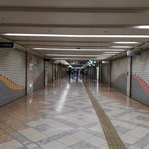 Empty station