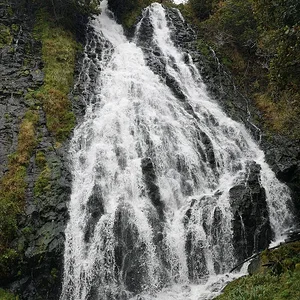 Oshinkoshin Falls