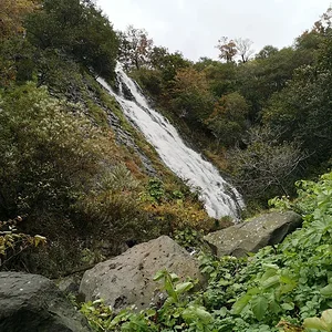 Oshinkoshin Falls