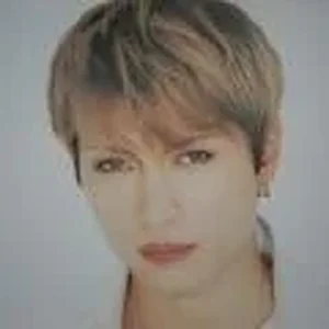 gackt_wht.jpg
