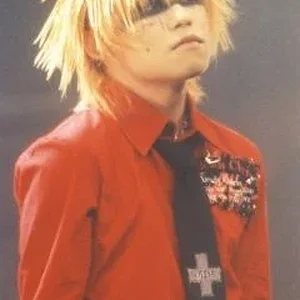 direngrey2.jpg