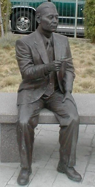 002.jpg