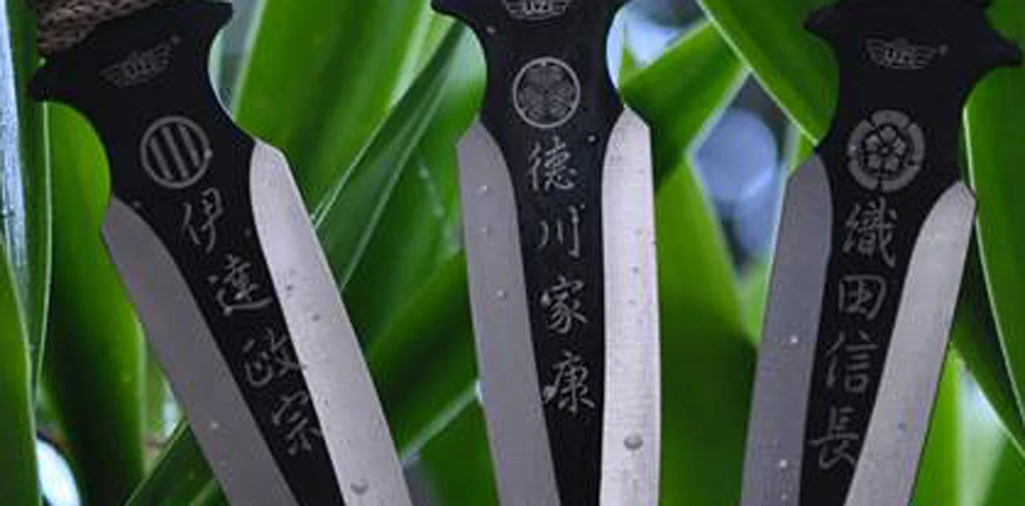3knives.jpg