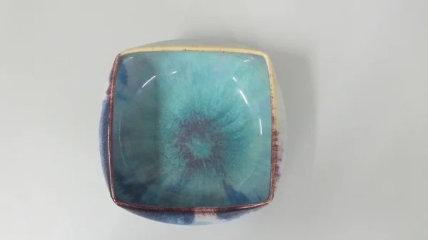 A3894_Deep into bowl.webp